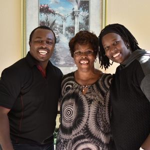 Meet your Posher, Cassandra